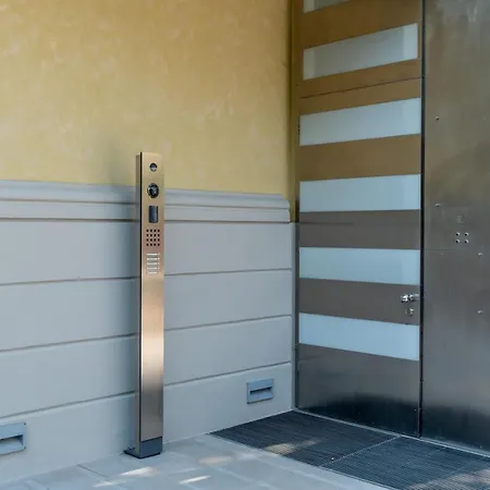 Stubai - Penthouse In The Heart Of Apartamento Merano