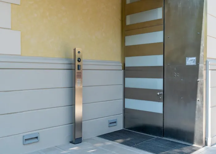 Stubai - Penthouse In The Heart Of Апартаменти Мерано